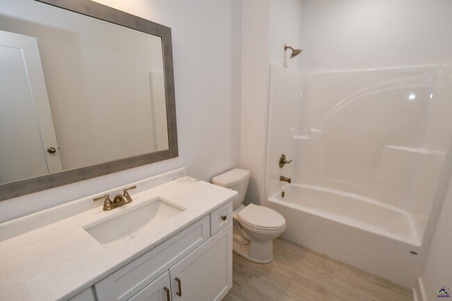 Building Photo - 114 Haven Way