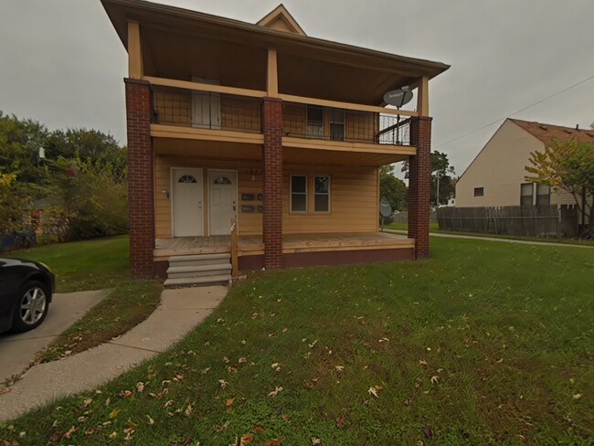 Building Photo - "1-Bedroom Haven in Warren: Cozy 700 sq ft...