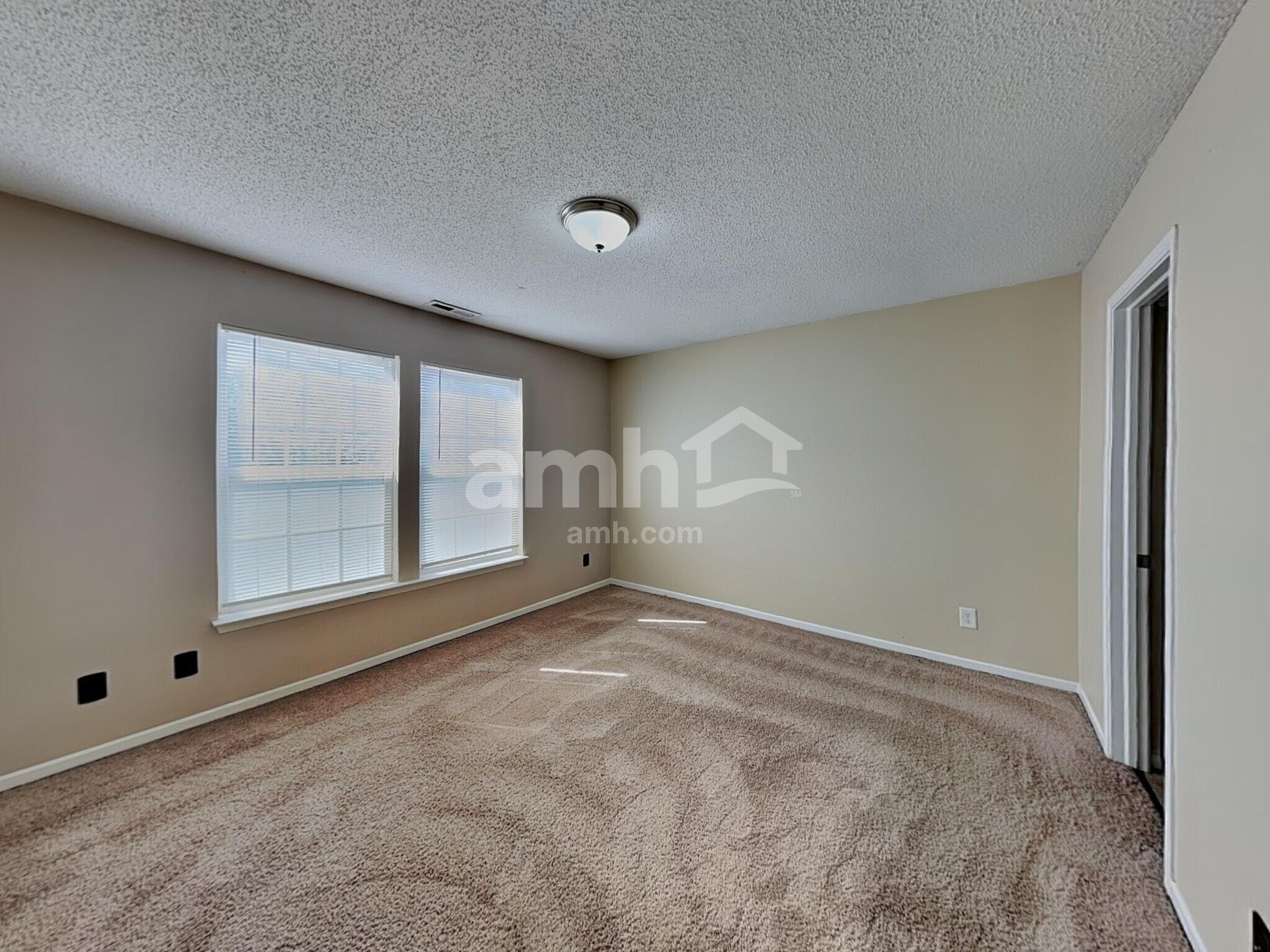 Building Photo - 3011 Earlswood Ln