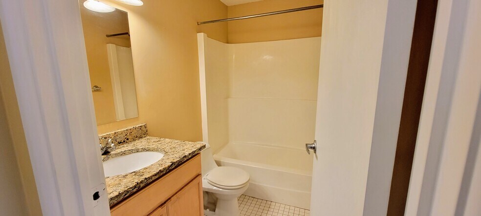 Building Photo - 3540 Hennepin Ave #217