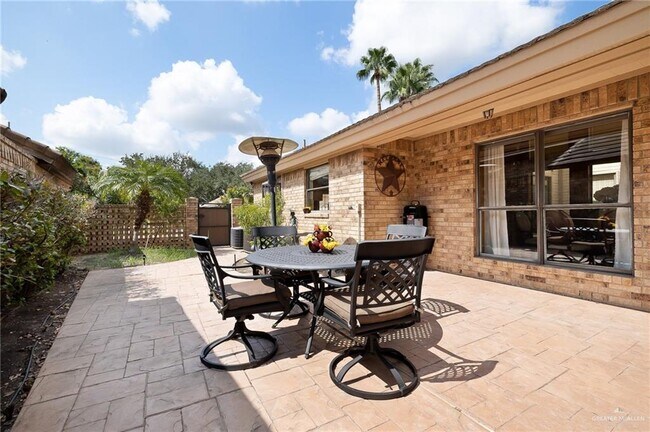Building Photo - 26 Rio Grande Dr