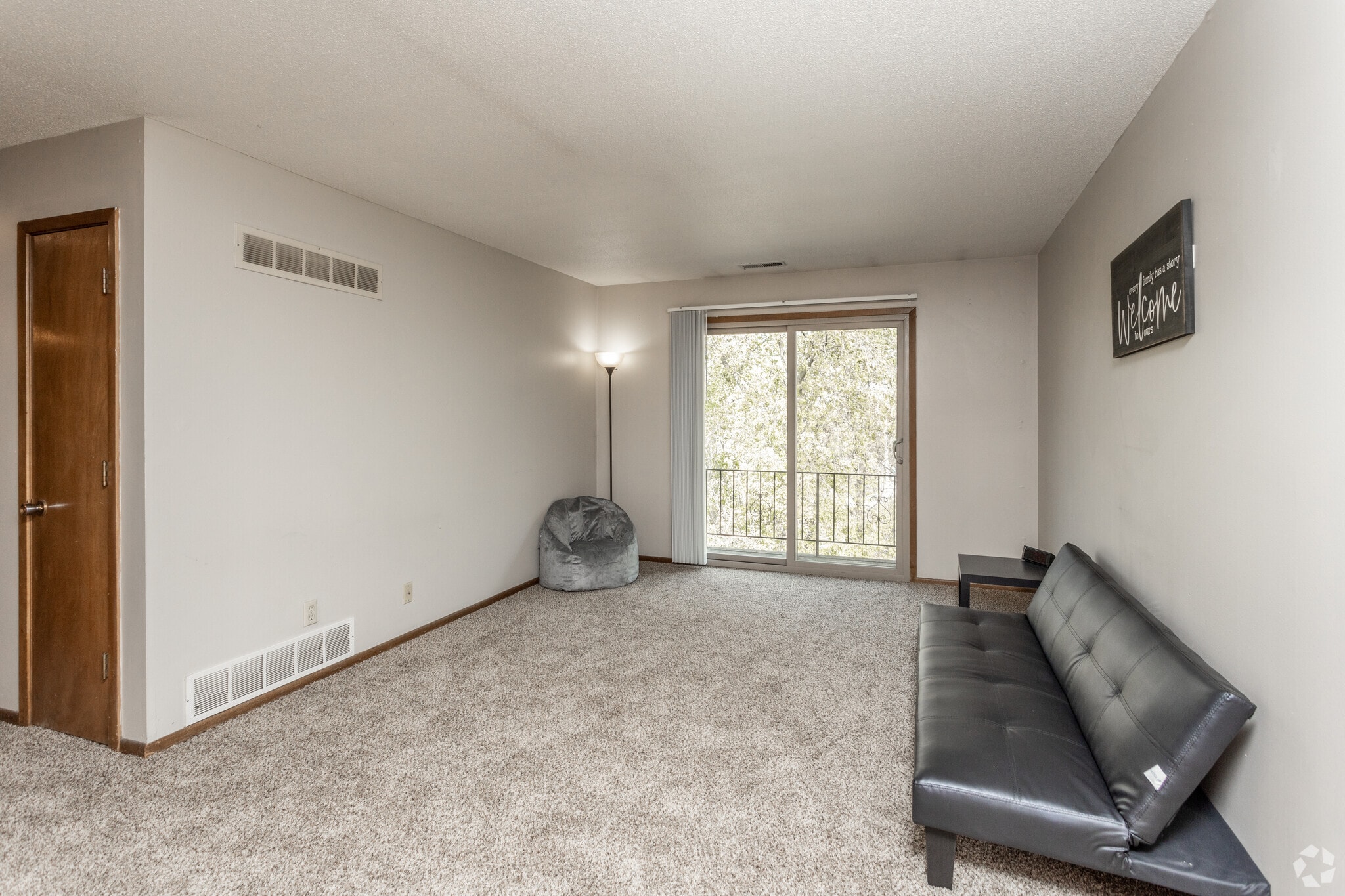 Hickory Ridge Apartments 4301 Lincoln Swing St Ames IA 50014
