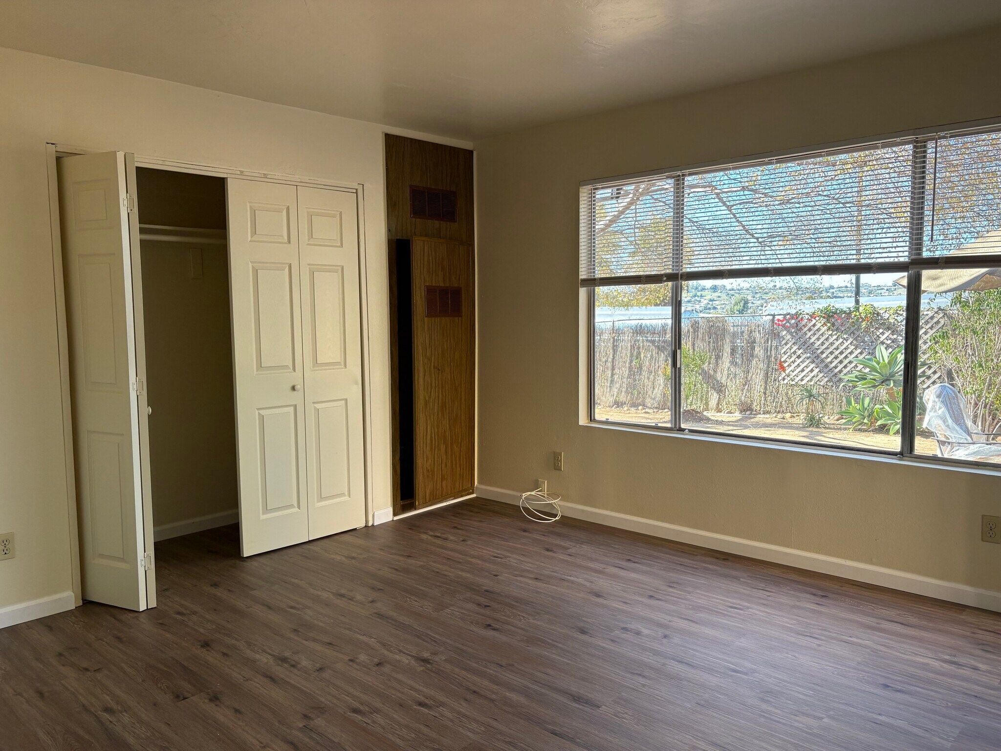 Building Photo - 1218 Presioca St