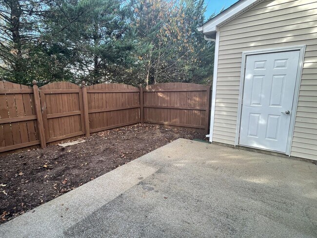 Building Photo - 284 Meigs Dr
