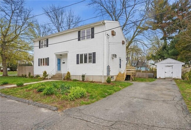 Building Photo - 164 Fruit Hill Ave