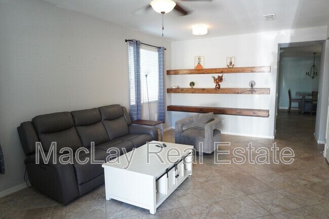 Building Photo - 2981 E Nighthawk Wy