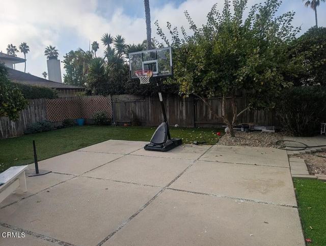 Building Photo - 2500 Clearview Ave