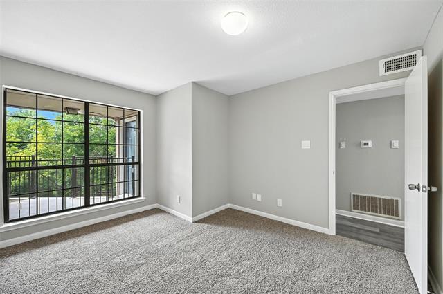 Building Photo - 8545 Midpark Rd