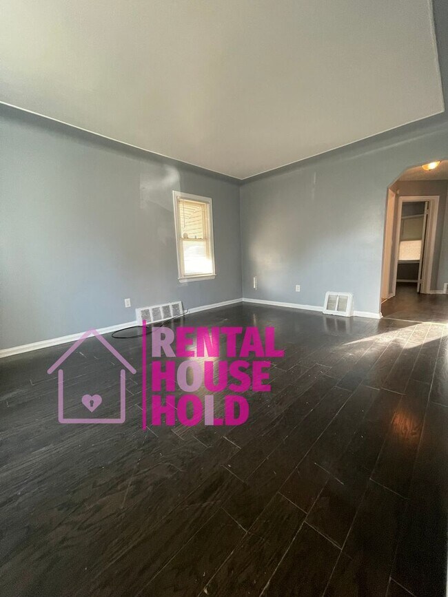 Building Photo - Security Deposit Slashed in Half- Just $50...