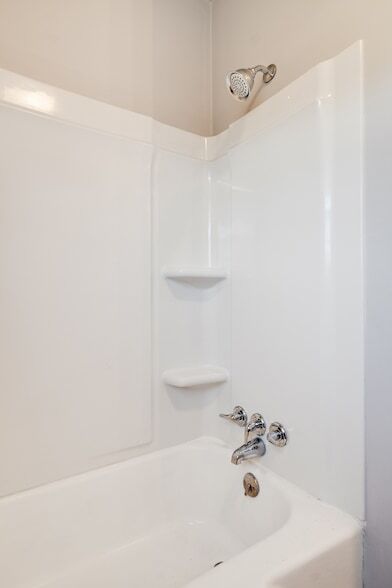 Building Photo - 106 Bluewater Dr
