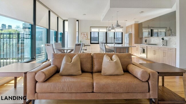 Building Photo - 1414 Wood Hollow Dr