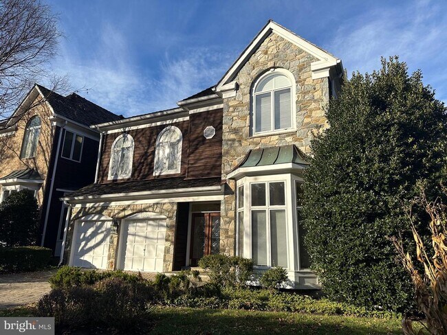 Building Photo - 5509 Thornbush Ct