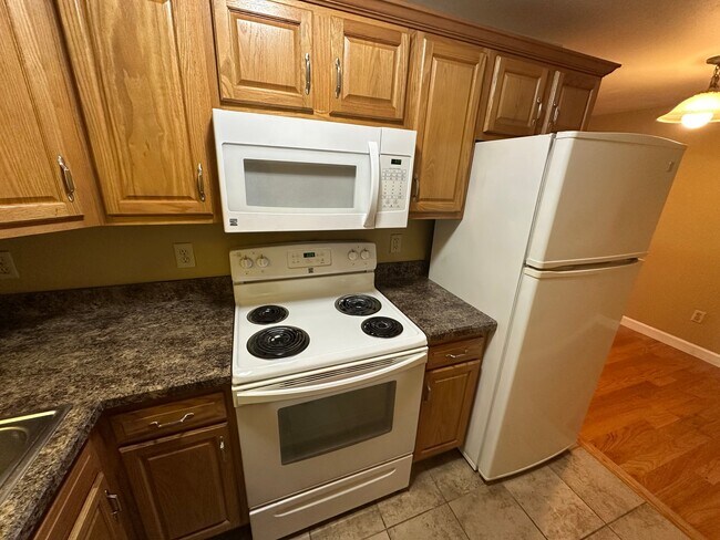 Building Photo - 49 Tappan St