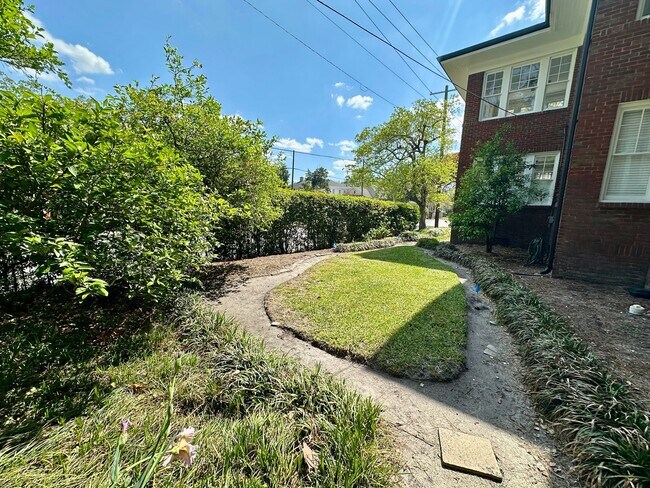 Building Photo - 3 BED | 2 BATH | ARDSLEY PARK | PRIVATE BACK PORCH