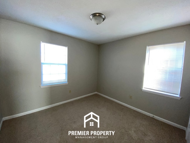 Building Photo - 6345 Martinwood Dr