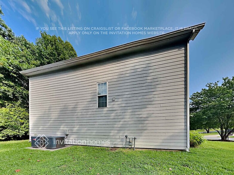 Building Photo - 10911 Chastain Parc Dr