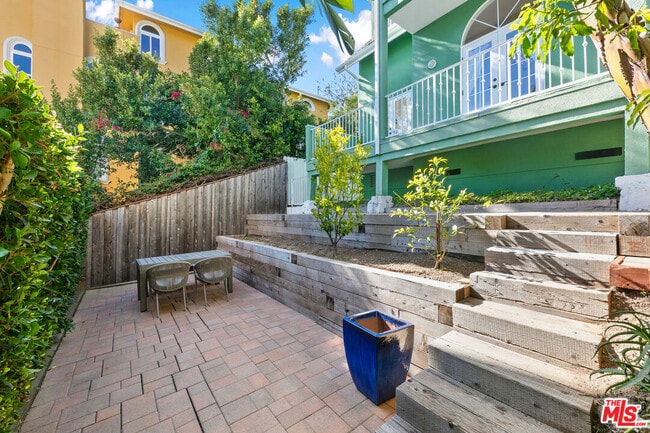 Building Photo - 26600 Ocean View Dr