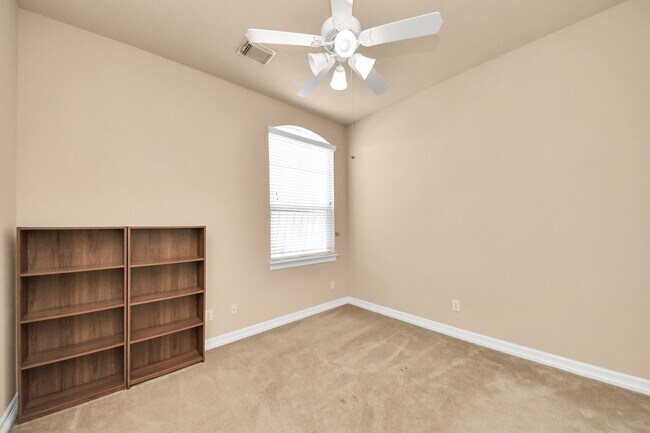 Building Photo - 917 McKinney Park Ln