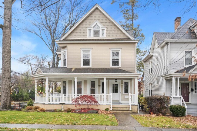 Building Photo - 168 Woodside Ave