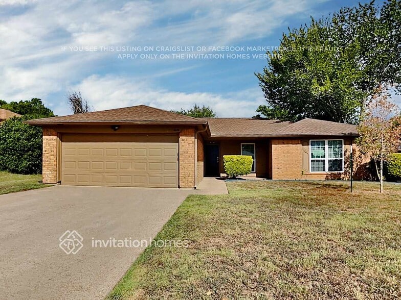 Primary Photo - 6403 Walnut Springs Dr
