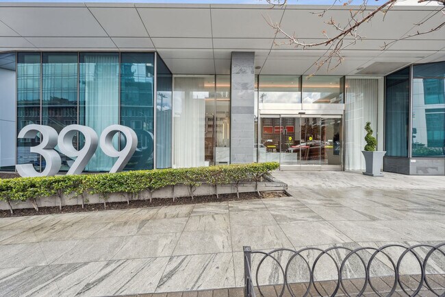 Building Photo - 399 Fremont St