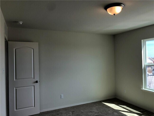 Building Photo - 108 Yellowbark St