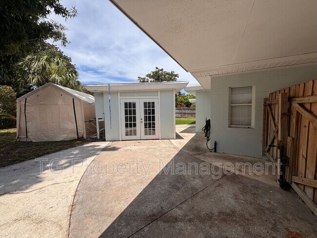 Building Photo - 1619 2nd Ave N