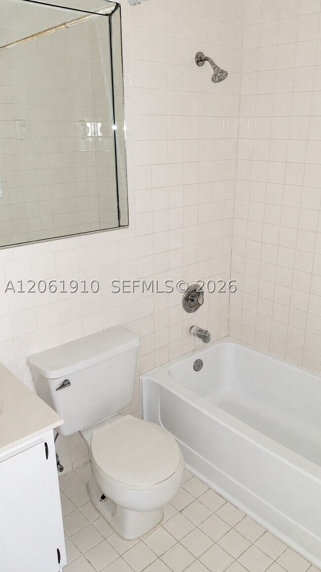 Building Photo - 2985 W 80th St