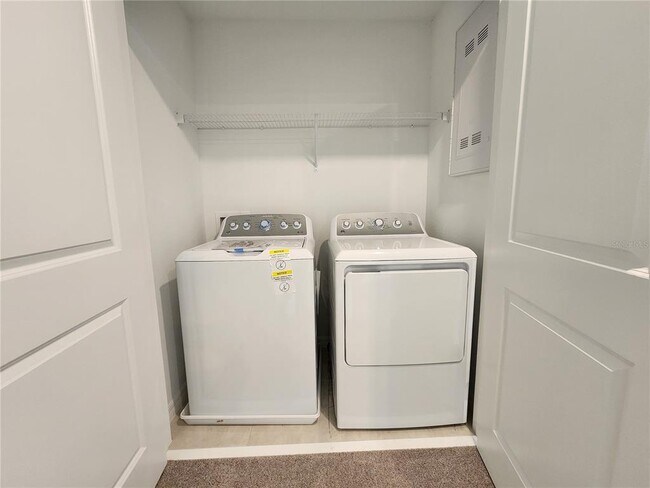 Building Photo - 2612 Penguin Blvd