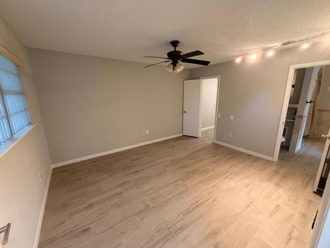 Building Photo - 6303 SW 116th Pl