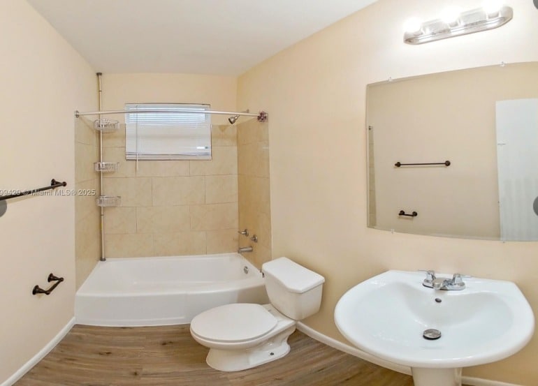 Building Photo - 135 NW 208th St