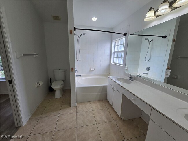 Building Photo - 481 10th Ave NW