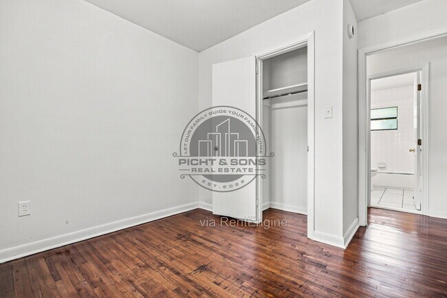 Building Photo - 1625 Kelly St