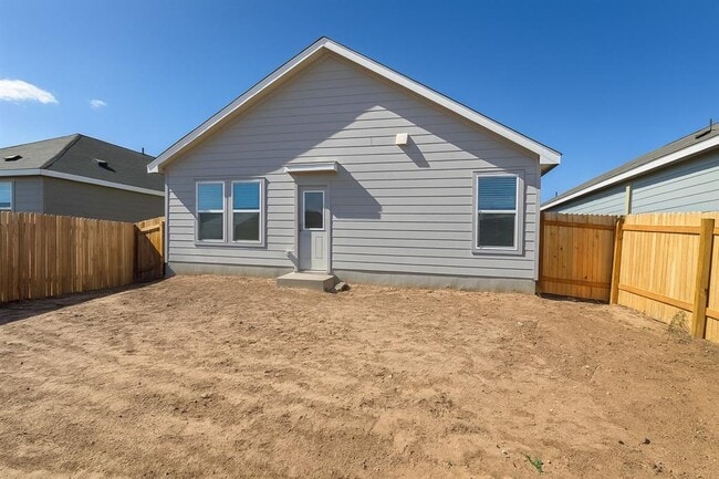 Building Photo - 461 Whoopers Lp