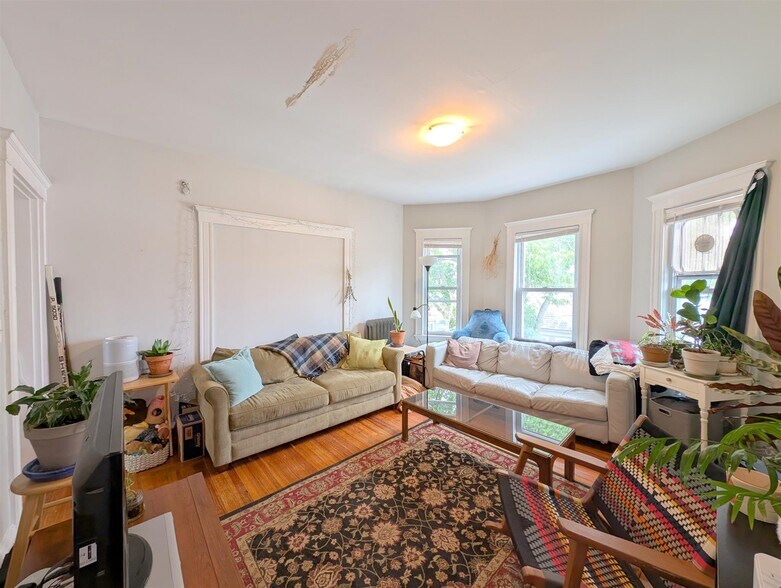 Building Photo - 41 Belknap St