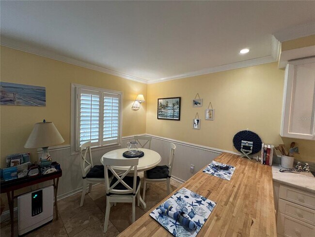 Building Photo - 5164 Beach Dr SE
