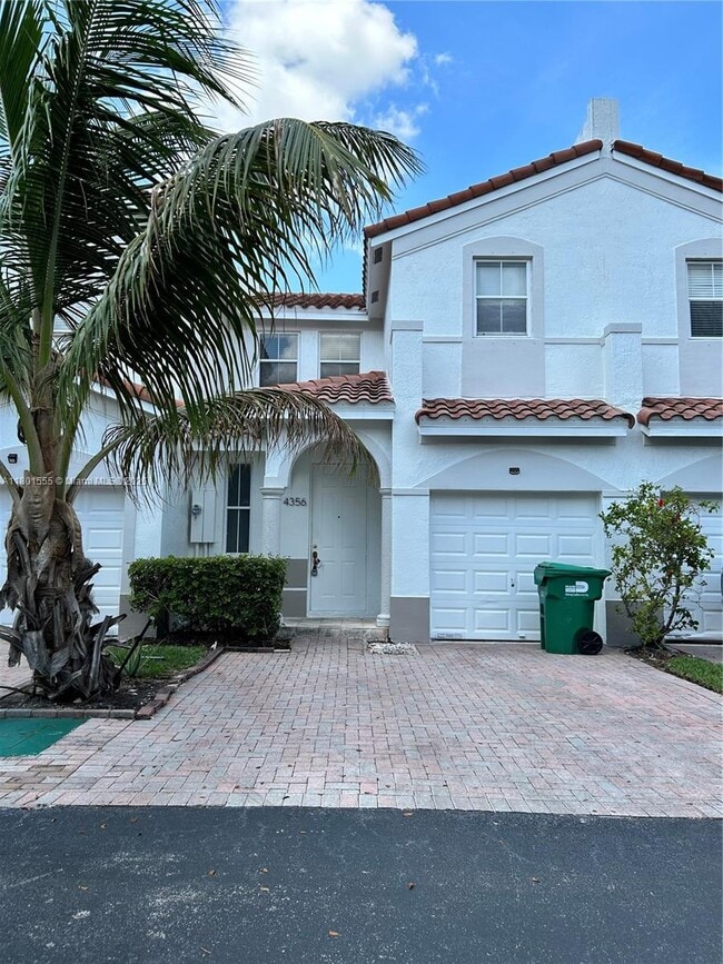 Primary Photo - 4356 NW 116th Ave