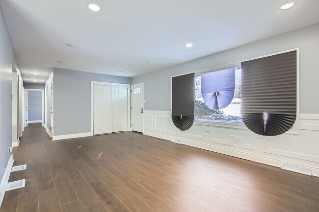 Building Photo - 14900 Evers St