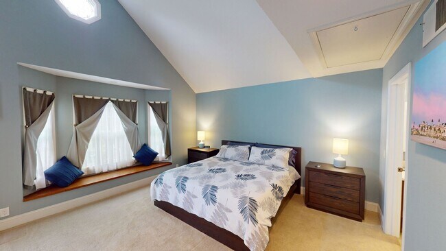 Building Photo - Great LOCATION | Close to Orange Ave & Beach