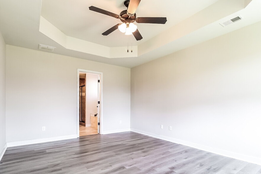 Building Photo - 3580 Sabra Ln