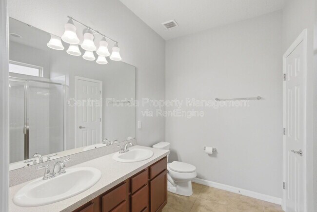 Building Photo - 2772 Mead Ave