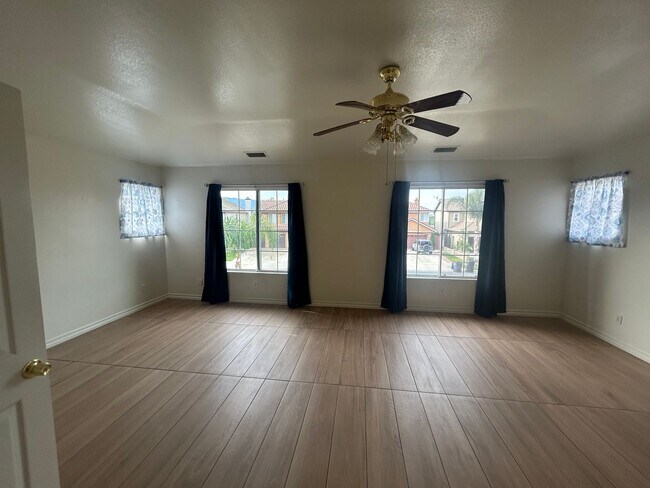 Building Photo - Beautiful Corona Hills Home