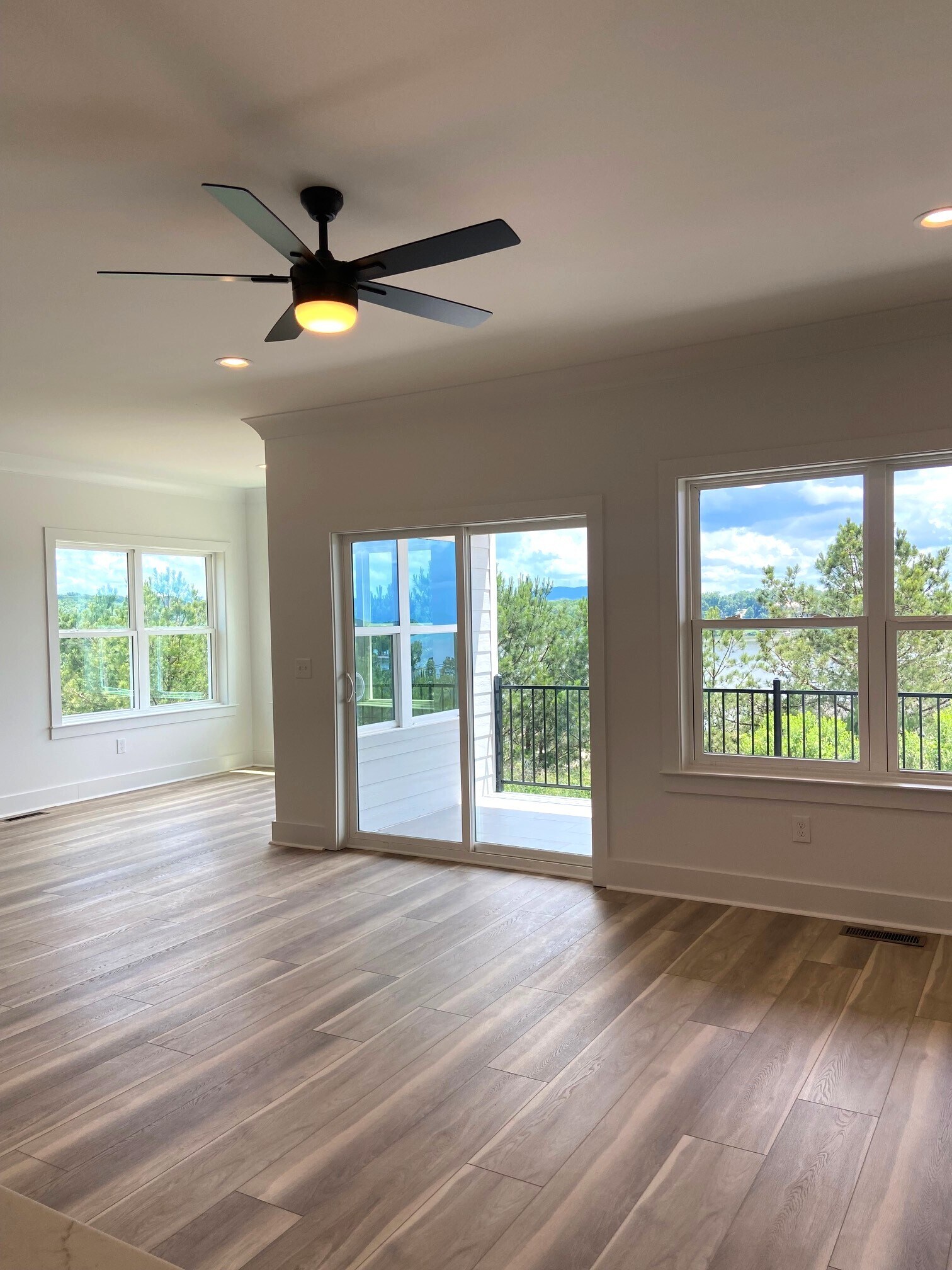 Building Photo - 1174 Ranch Marina Rd