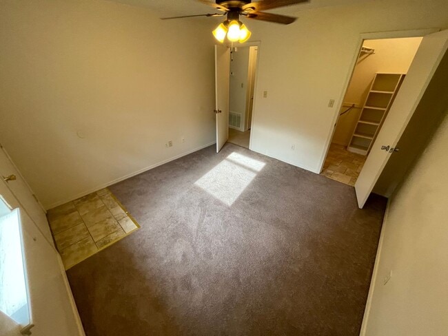 Building Photo - 1911 S Z St