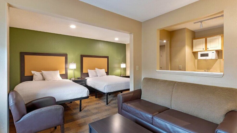 Building Photo - 5830 Westpark Dr