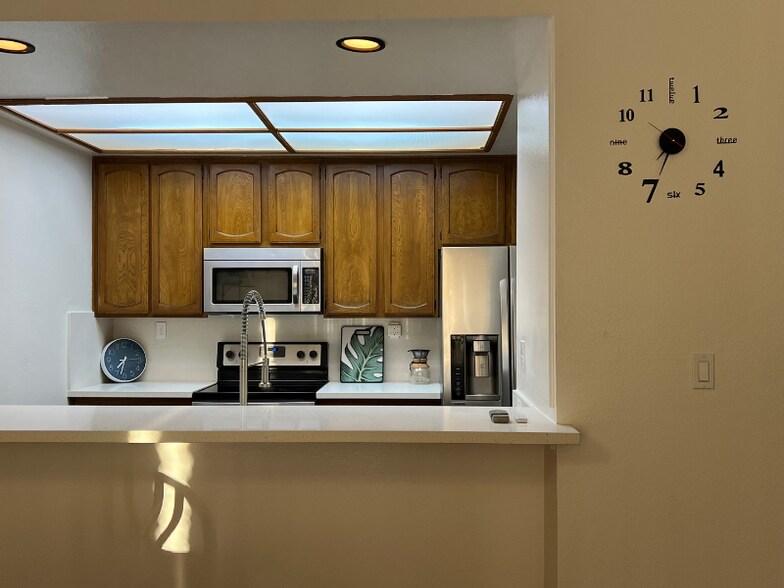 Building Photo - 447 La Fayette Park Pl