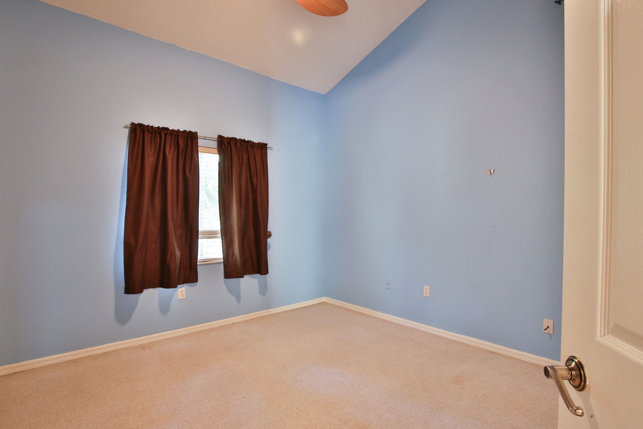 Guest Bedroom - 4700 Tivoli Ave