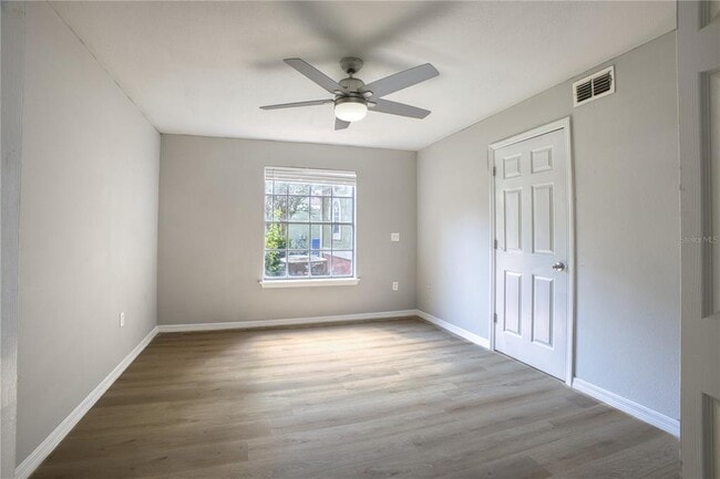 Building Photo - 437 Fountainhead Cir