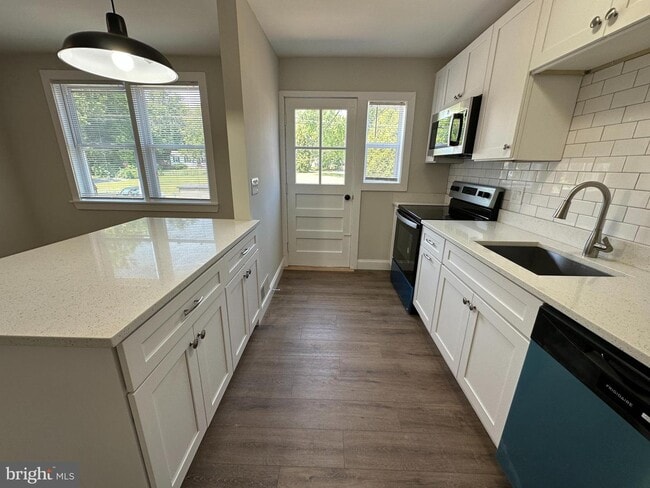 Building Photo - 1844 Trenleigh Rd