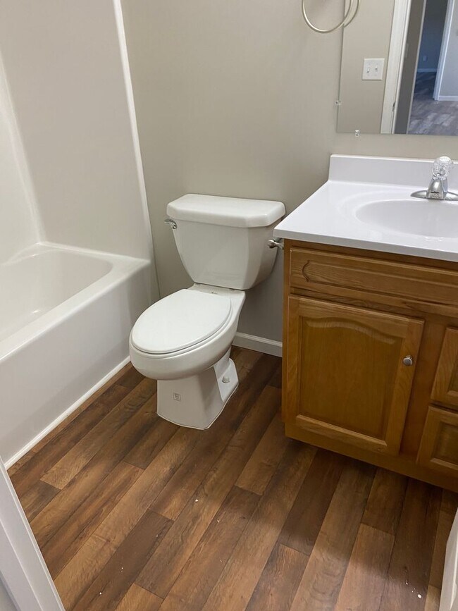 Building Photo - 3 bedroom 2 bath single family home in Kodak, TN